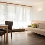 Ferienpark Tulai - Fam. Carl 4* Scuol