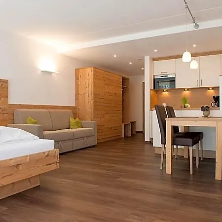 Aparthotel Ferienpark Tulai - Fam. Carl Scuol