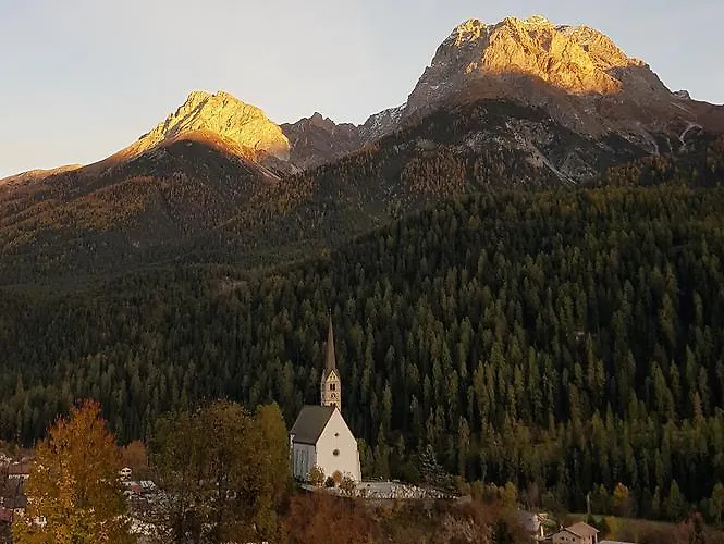 Aparthotel Tulai - Fam. Carl Scuol