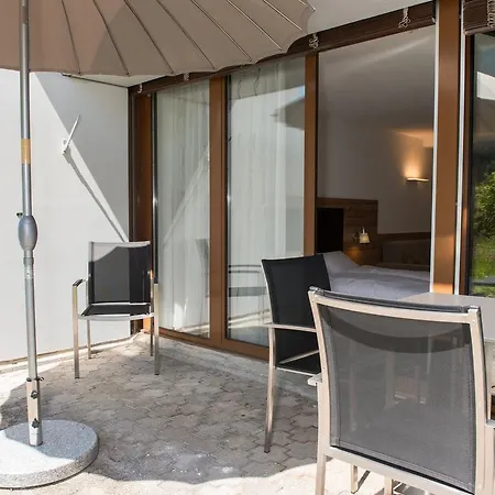 Tulai - Fam. Carl 4*