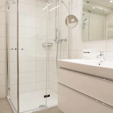 Tulai - Fam. Carl 4*