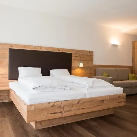 Apart-hotel Tulai - Fam. Carl